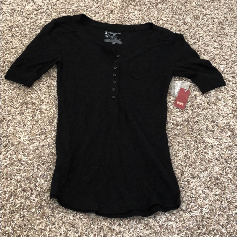 NEVER WORN BLACK BUTTON DOWN SHIRT 👕 !